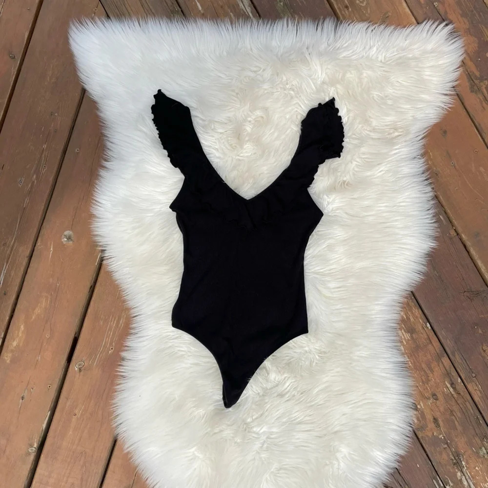 Wilfred Ribbed Ruffle Bodysuit - Picture 3 of 8
